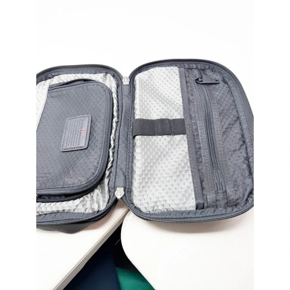 Tumi Ballistic Nylon Toiletry Bag Vanity Case Cosmetic Travel Kit Ion Television